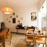Pensión Casa Do Bairro By Shiadu