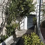 Casa Do Bairro By Shiadu Pensión