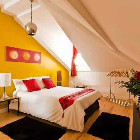 Guest house Casa Do Bairro By Shiadu