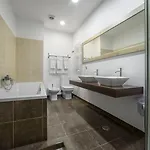 Gasthof Casa Do Bairro By Shiadu
