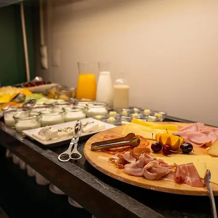 Affittacamere Casa Do Bairro By Shiadu 4*