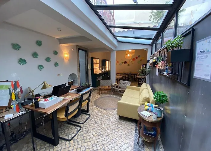 Casa Do Bairro By Shiadu بيت ضيافة Lisboa