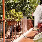 Casa Do Bairro By Shiadu