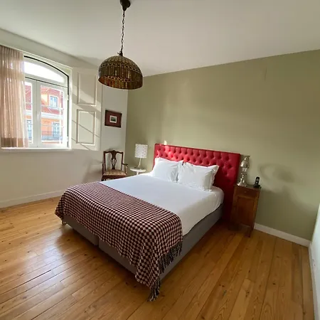 카사 두 바이후 바이 시아두 4* 리스본